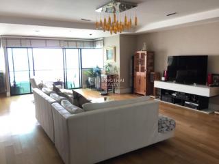 For SALE : Sathorn Gardens / 3 Bedroom / 4 Bathrooms / 269 sqm / 29000000 THB [S10308]