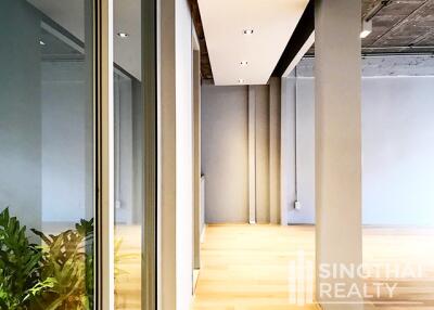 For SALE : Townhouse Thonglor / 3 Bedroom / 3 Bathrooms / 241 sqm / 29500000 THB [7727593]