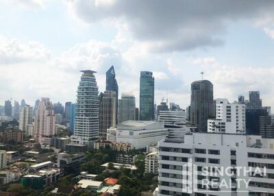 For SALE : D.S. Tower 1 Sukhumvit 33 / 3 Bedroom / 3 Bathrooms / 291 sqm / 29900000 THB [6632857]