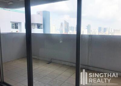 For SALE : D.S. Tower 1 Sukhumvit 33 / 3 Bedroom / 3 Bathrooms / 291 sqm / 29900000 THB [6632857]