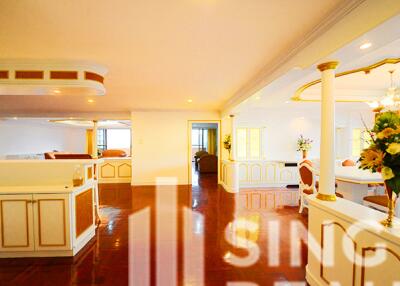 For SALE : Oriental Towers / 3 Bedroom / 3 Bathrooms / 351 sqm / 30000000 THB [6430653]