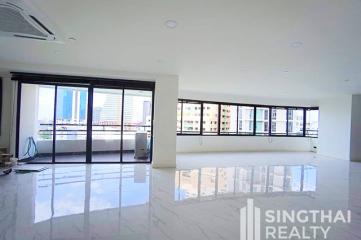 For SALE : Moon Tower / 3 Bedroom / 3 Bathrooms / 293 sqm / 31000000 THB [8442621]