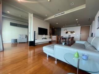 For SALE : The River / 2 Bedroom / 2 Bathrooms / 135 sqm / 31500000 THB [S10004]