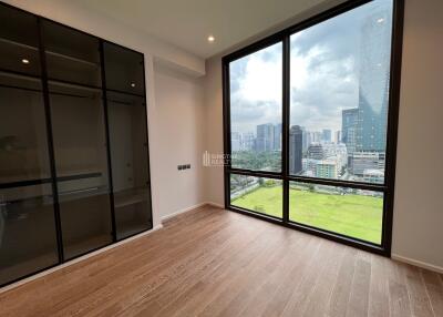 For SALE : MUNIQ Langsuan / 2 Bedroom / 3 Bathrooms / 96 sqm / 32000000 THB [9862282]