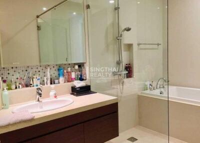 For SALE : Bright Sukhumvit 24 / 3 Bedroom / 3 Bathrooms / 162 sqm / 32000000 THB [S10135]
