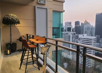 For SALE : Royce Private Residences / 3 Bedroom / 3 Bathrooms / 145 sqm / 32500000 THB [S10678]