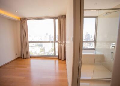 For SALE : H Sukhumvit 43 / 3 Bedroom / 3 Bathrooms / 184 sqm / 33000000 THB [9981595]