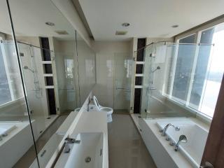 For SALE : Menam Residences / 3 Bedroom / 3 Bathrooms / 160 sqm / 33000000 THB [S11440]