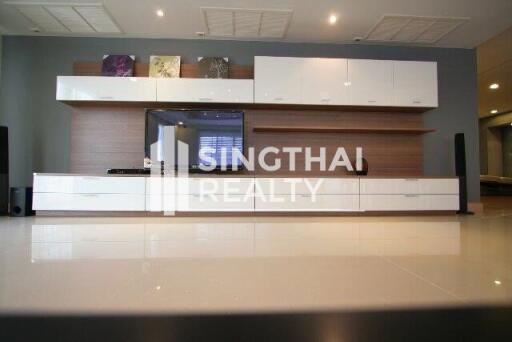 For SALE : The Rise Sukhumvit 39 / 3 Bedroom / 3 Bathrooms / 258 sqm / 33500000 THB [3920204]