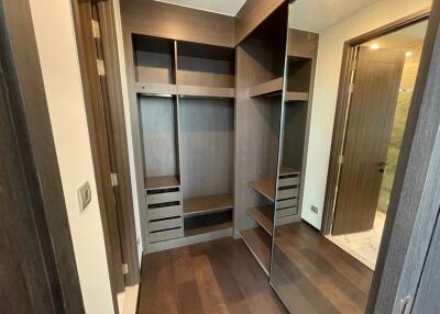For SALE : LAVIQ Sukhumvit 57 / 3 Bedroom / 3 Bathrooms / 115 sqm / 33800000 THB [9958874]