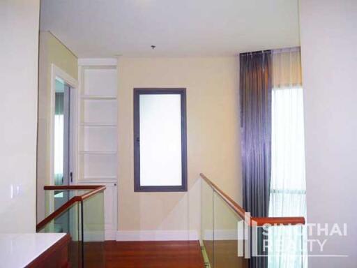 For SALE : Bright Sukhumvit 24 / 3 Bedroom / 3 Bathrooms / 181 sqm / 34000000 THB [6506333]