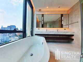 For SALE : Sindhorn Residence / 2 Bedroom / 2 Bathrooms / 141 sqm / 35000000 THB [8561346]