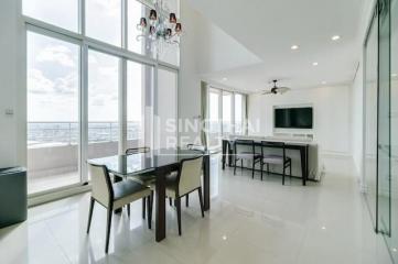 For SALE : Watermark Chaophraya / 3 Bedroom / 3 Bathrooms / 226 sqm / 35000000 THB [8918876]