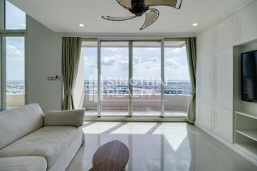 For SALE : Watermark Chaophraya / 3 Bedroom / 3 Bathrooms / 226 sqm / 35000000 THB [8918876]