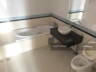 For SALE : CitiSmart Sukhumvit 18 / 3 Bedroom / 3 Bathrooms / 301 sqm / 36000000 THB [7279509]