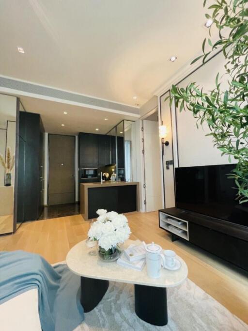 For SALE : 28 Chidlom / 2 Bedroom / 2 Bathrooms / 89 sqm / 36000000 THB [S11330]