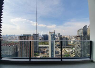For SALE : The Lofts Asoke / 3 Bedroom / 3 Bathrooms / 130 sqm / 36800000 THB [9011599]