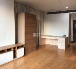 For SALE : The Park Chidlom / 2 Bedroom / 2 Bathrooms / 145 sqm / 37000000 THB [S10188]