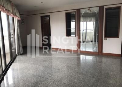 For SALE : Baan Suanpetch / 3 Bedroom / 3 Bathrooms / 267 sqm / 37300000 THB [4076513]