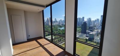 For SALE : MUNIQ Langsuan / 2 Bedroom / 3 Bathrooms / 101 sqm / 38500000 THB [9862250]