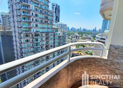 For SALE : Regent on the Park 1 / 3 Bedroom / 3 Bathrooms / 251 sqm / 40000000 THB [8253444]