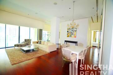 For SALE : Le Raffine Jambu Dvipa Sukhumvit 39 / 2 Bedroom / 3 Bathrooms / 237 sqm / 41500000 THB [6246623]