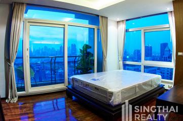 For SALE : The Height / 4 Bedroom / 4 Bathrooms / 277 sqm / 42000000 THB [8864136]