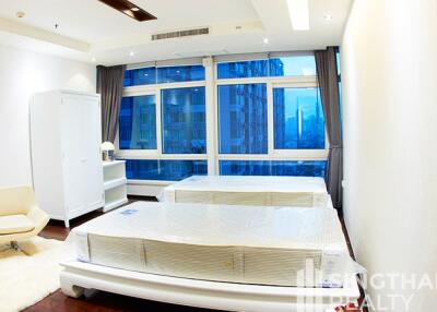 For SALE : The Height / 4 Bedroom / 4 Bathrooms / 277 sqm / 42000000 THB [8864136]