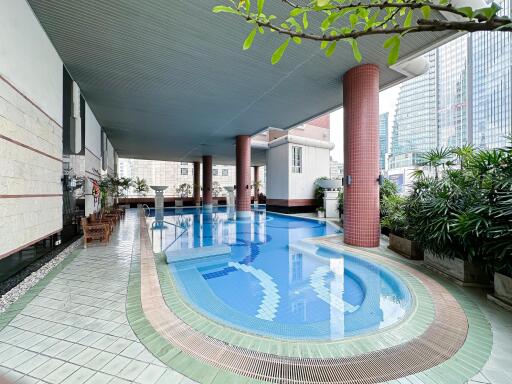 For SALE : CitiSmart Sukhumvit 18 / 3 Bedroom / 3 Bathrooms / 240 sqm / 42000000 THB [S11232]