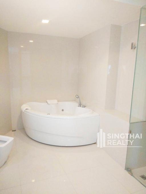 For SALE : President Park Sukhumvit 24 / 4 Bedroom / 4 Bathrooms / 387 sqm / 45000000 THB [8007973]