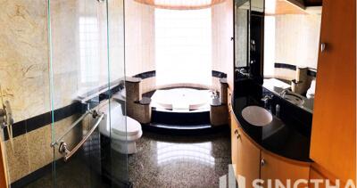 For SALE : Le Raffine Sukhumvit 24 / 3 Bedroom / 3 Bathrooms / 371 sqm / 49000000 THB [8202233]