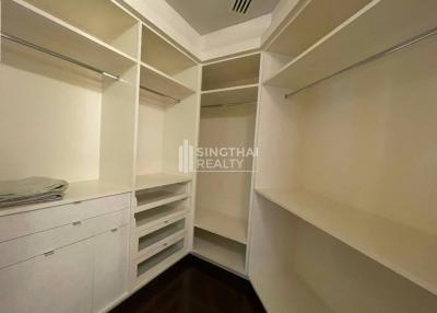 For SALE : The Infinity / 3 Bedroom / 3 Bathrooms / 253 sqm / 50000000 THB [9198359]