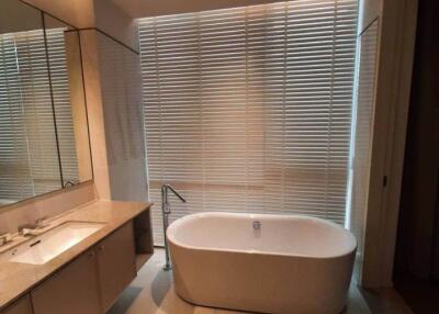 For SALE : Kraam Sukhumvit 26 / 3 Bedroom / 3 Bathrooms / 178 sqm / 52000000 THB [9686623]