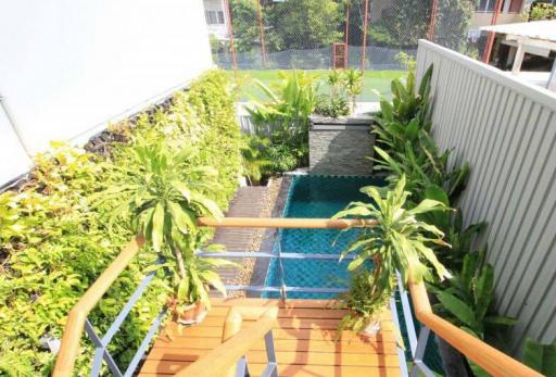 For SALE : Townhouse Ekkamai / 6 Bedroom / 6 Bathrooms / 650 sqm / 55000000 THB [9459310]