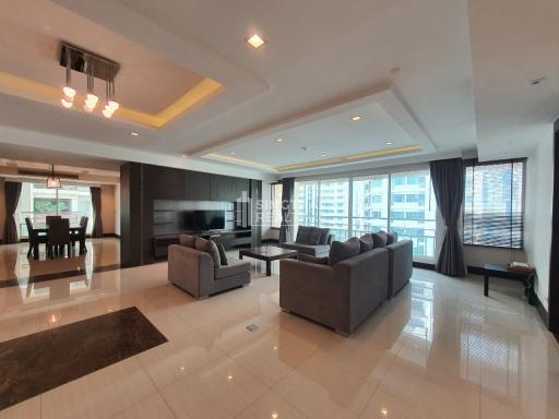 For SALE : Ideal 24 / 4 Bedroom / 5 Bathrooms / 326 sqm / 60000000 THB [9924690]