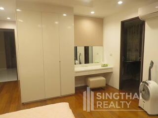 For SALE : Ideal 24 / 4 Bedroom / 4 Bathrooms / 331 sqm / 68000000 THB [6181469]