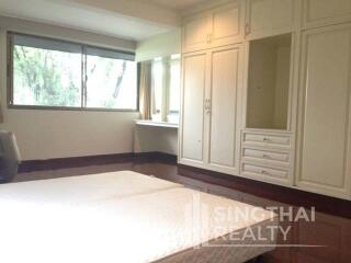 For SALE : House Thonglor / 3 Bedroom / 3 Bathrooms / 301 sqm / 70000000 THB [5400560]