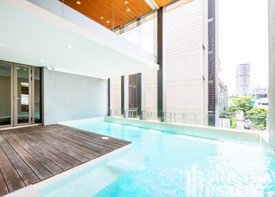 For SALE : House Thonglor / 3 Bedroom / 6 Bathrooms / 681 sqm / 72000000 THB [7984829]