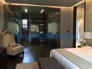 For SALE : House Huai Khwang / 4 Bedroom / 4 Bathrooms / 400 sqm / 72000000 THB [10637489]