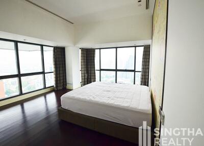 For SALE : Le Raffine Jambu Dvipa Sukhumvit 39 / 3 Bedroom / 3 Bathrooms / 405 sqm / 74000000 THB [8078180]