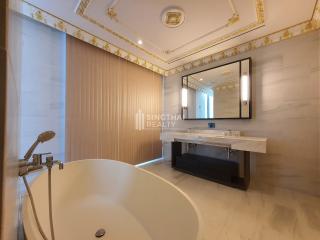 For SALE : Townhouse Phromphong / 4 Bedroom / 4 Bathrooms / 479 sqm / 75000000 THB [9919123]