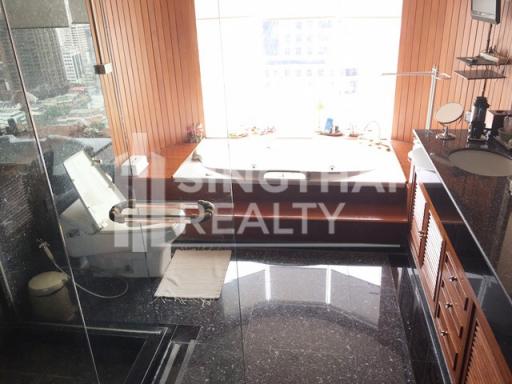 For SALE : Le Raffine Jambunuda Sukhumvit 31 / 6 Bedroom / 6 Bathrooms / 601 sqm / 78000000 THB [3961913]