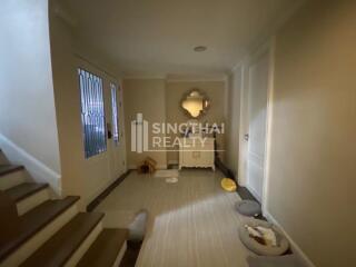 For SALE : Townhouse Thonglor / 4 Bedroom / 4 Bathrooms / 457 sqm / 78000000 THB [S10159]