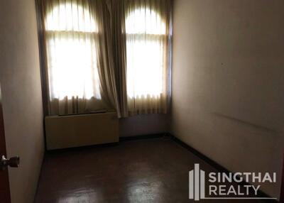 For SALE : House Phromphong / 3 Bedroom / 3 Bathrooms / 301 sqm / 80000000 THB [6479750]