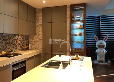 For SALE : MARQUE Sukhumvit / 3 Bedroom / 3 Bathrooms / 196 sqm / 80000000 THB [S10209]