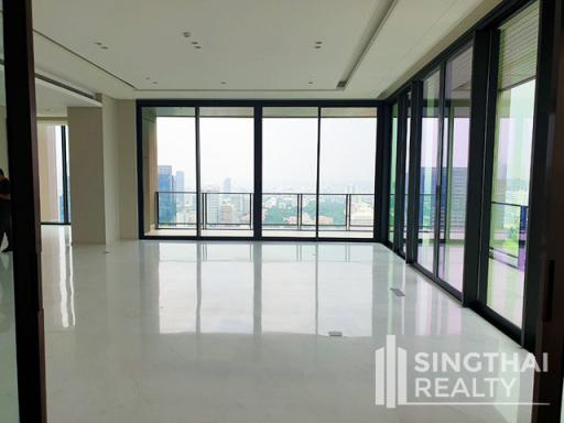 For SALE : The Residences at Sindhorn Kempinski Hotel Bangkok / 3 Bedroom / 3 Bathrooms / 337 sqm / 120000000 THB [8266464]