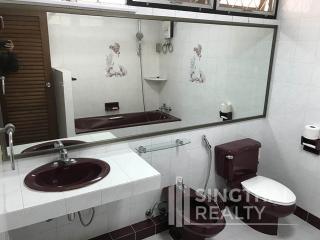 For SALE : House Thonglor / 4 Bedroom / 3 Bathrooms / 351 sqm / 140000000 THB [5059592]