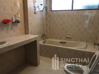 For SALE : House Thonglor / 4 Bedroom / 3 Bathrooms / 351 sqm / 140000000 THB [5059592]