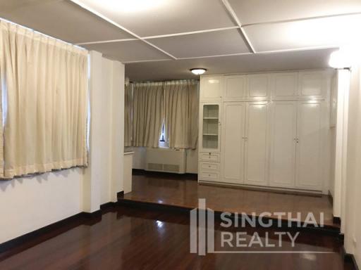 For SALE : House Thonglor / 4 Bedroom / 3 Bathrooms / 351 sqm / 140000000 THB [5059592]