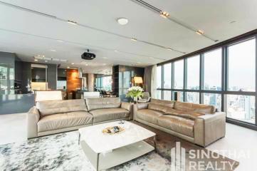 For SALE : Millennium Residence / 2 Bedroom / 3 Bathrooms / 378 sqm / 140000000 THB [8302548]